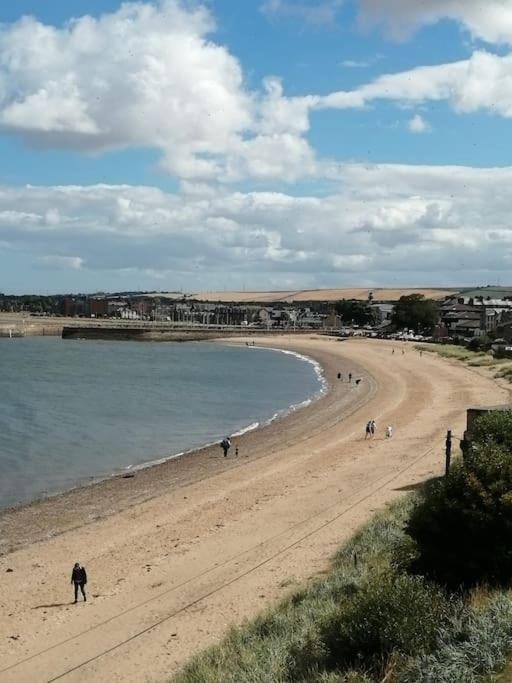 Beachfront Treasure Musselburgh Exterior photo